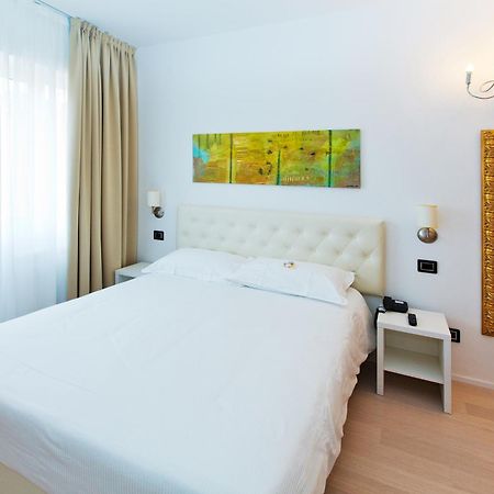 Hotel Maine Finale Ligure Zewnętrze zdjęcie