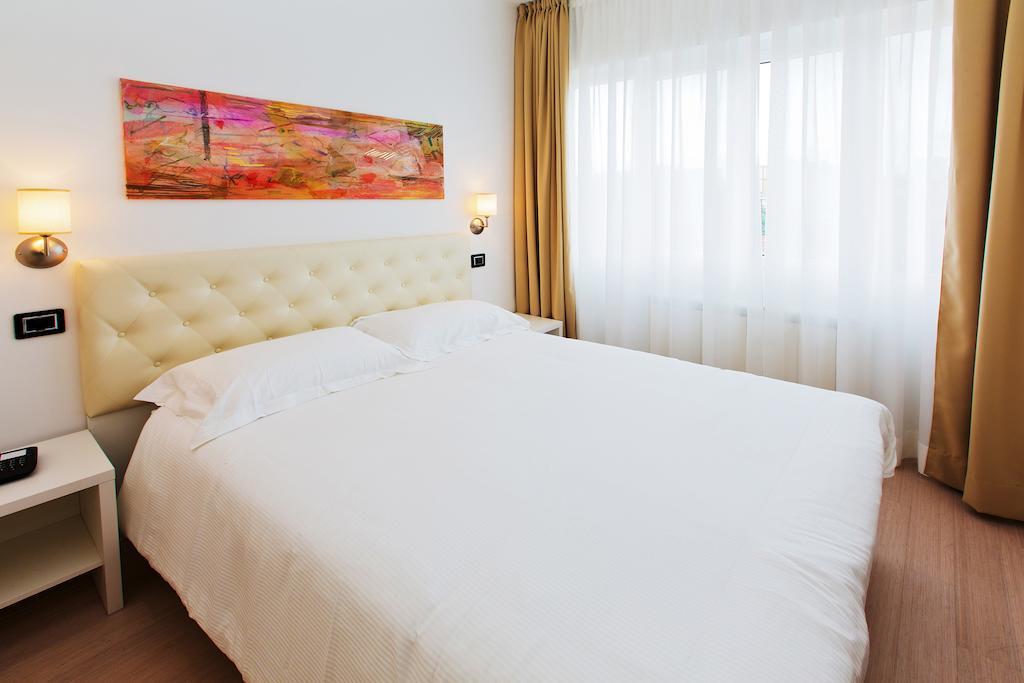 Hotel Maine Finale Ligure Pokój zdjęcie