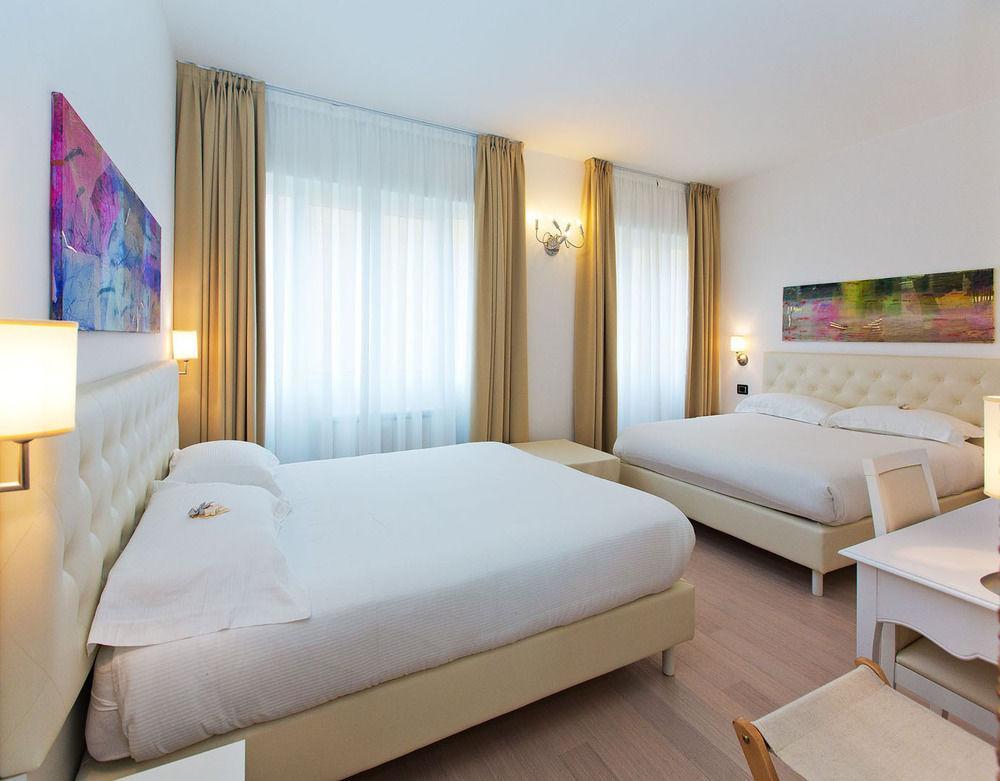 Hotel Maine Finale Ligure Zewnętrze zdjęcie