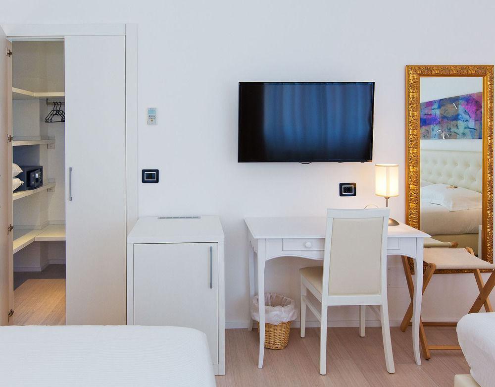 Hotel Maine Finale Ligure Zewnętrze zdjęcie